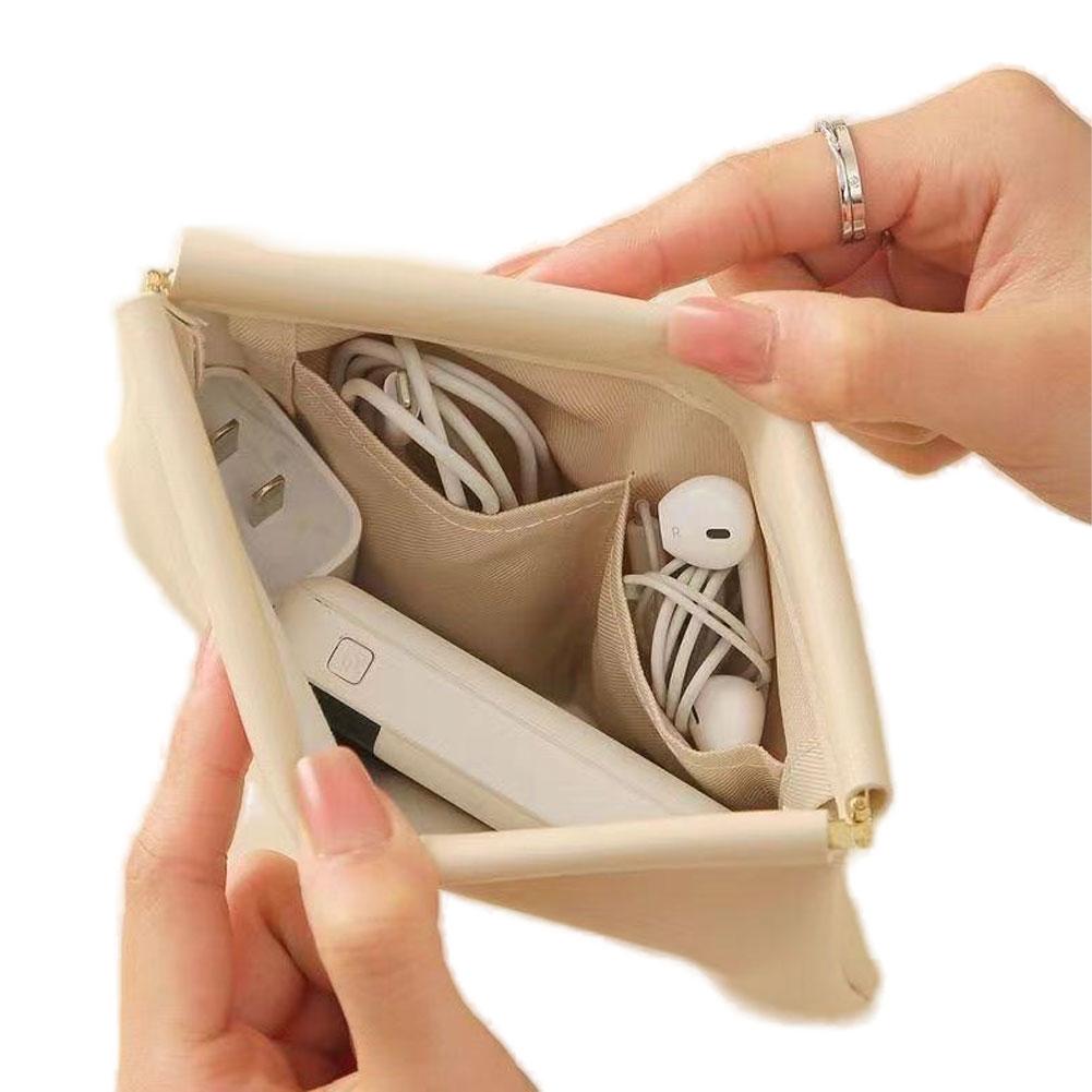 حقيبة مستحضرات تجميل قابلة للط - مراجعة Tech Accessories Kit وسعره