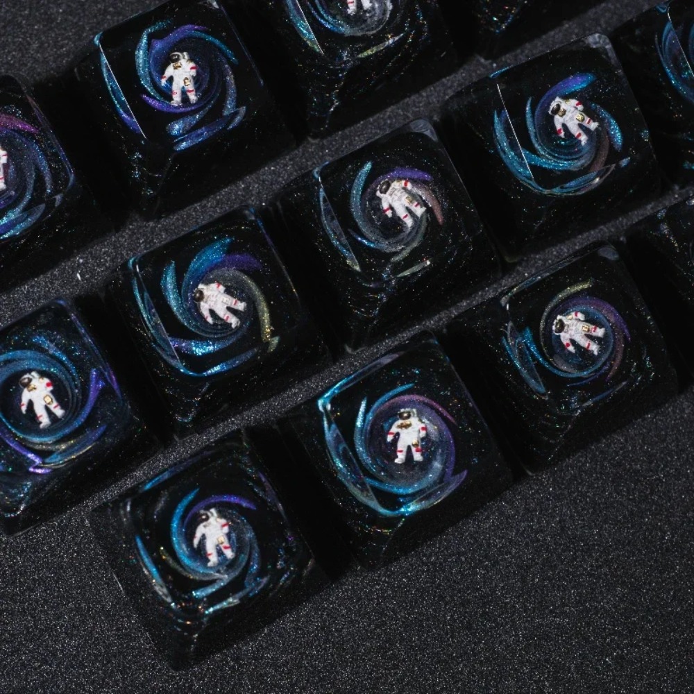 الحرفي Keycap رائد الفضاء الرا - مراجعة Tech Gaming Accessories وسعره